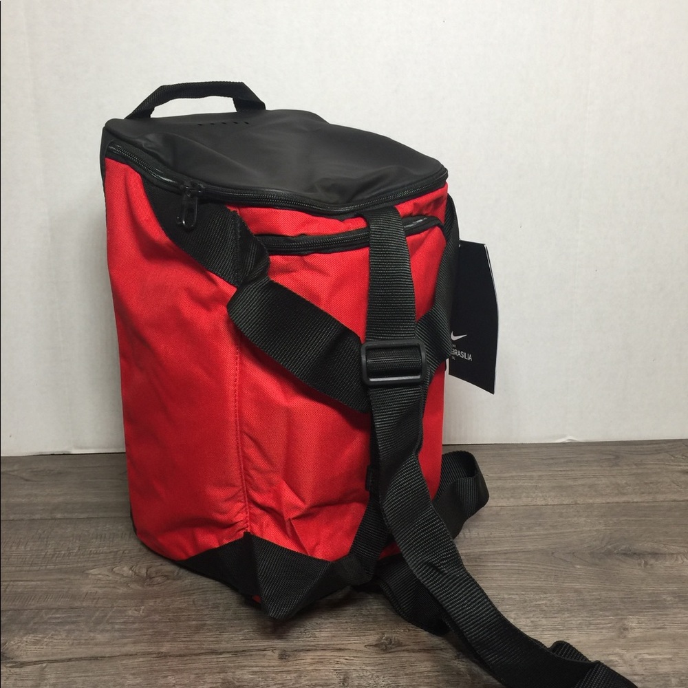 🛍 NIKE BRASILIA TRAINING DUFFLE BAG XS RED/BLACK - Picture 5 of 8